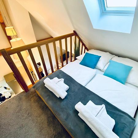 Apartment Schleusentor - Ferienwohnung Maisonette ロストック エクステリア 写真