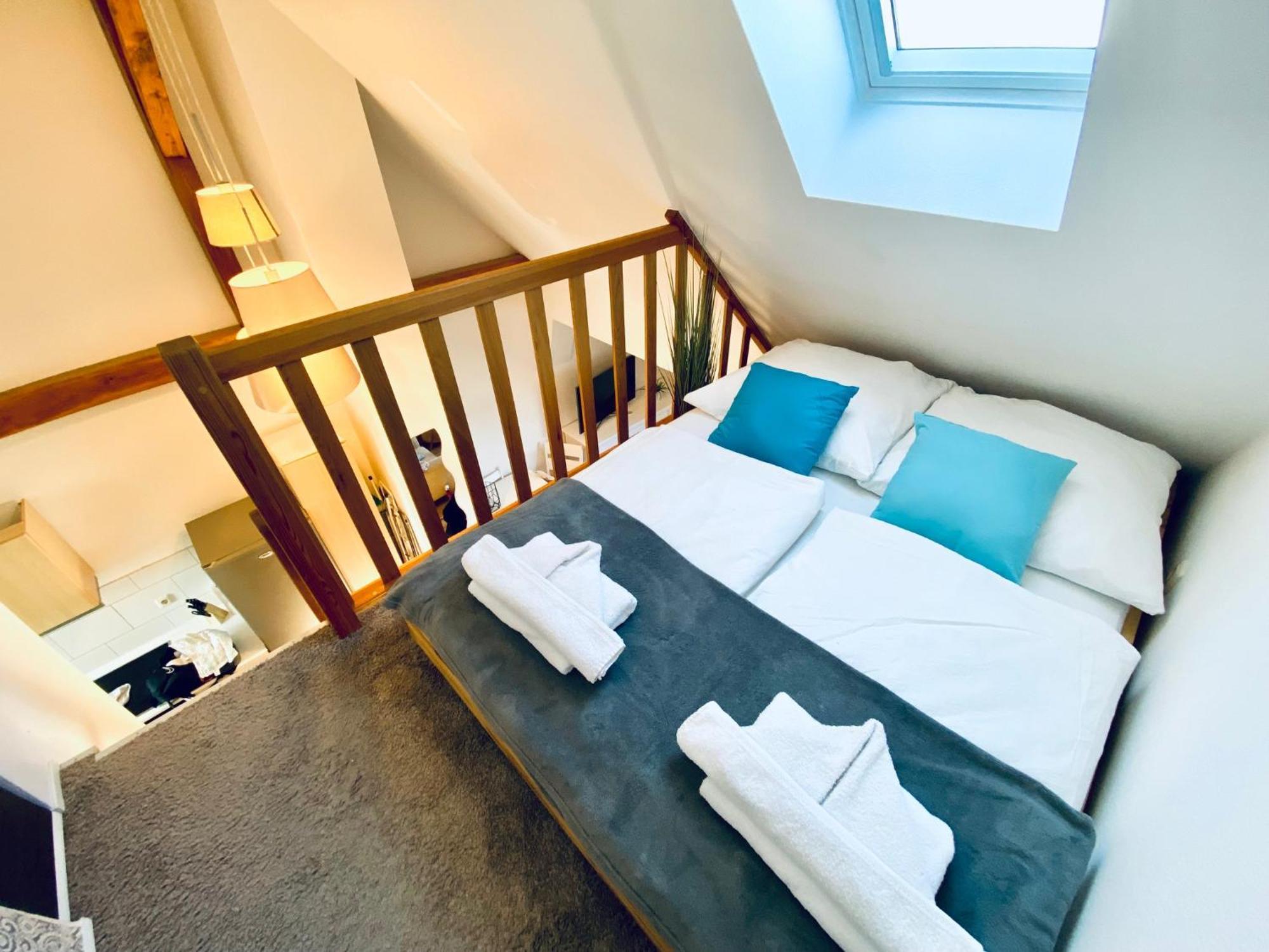 Apartment Schleusentor - Ferienwohnung Maisonette ロストック エクステリア 写真