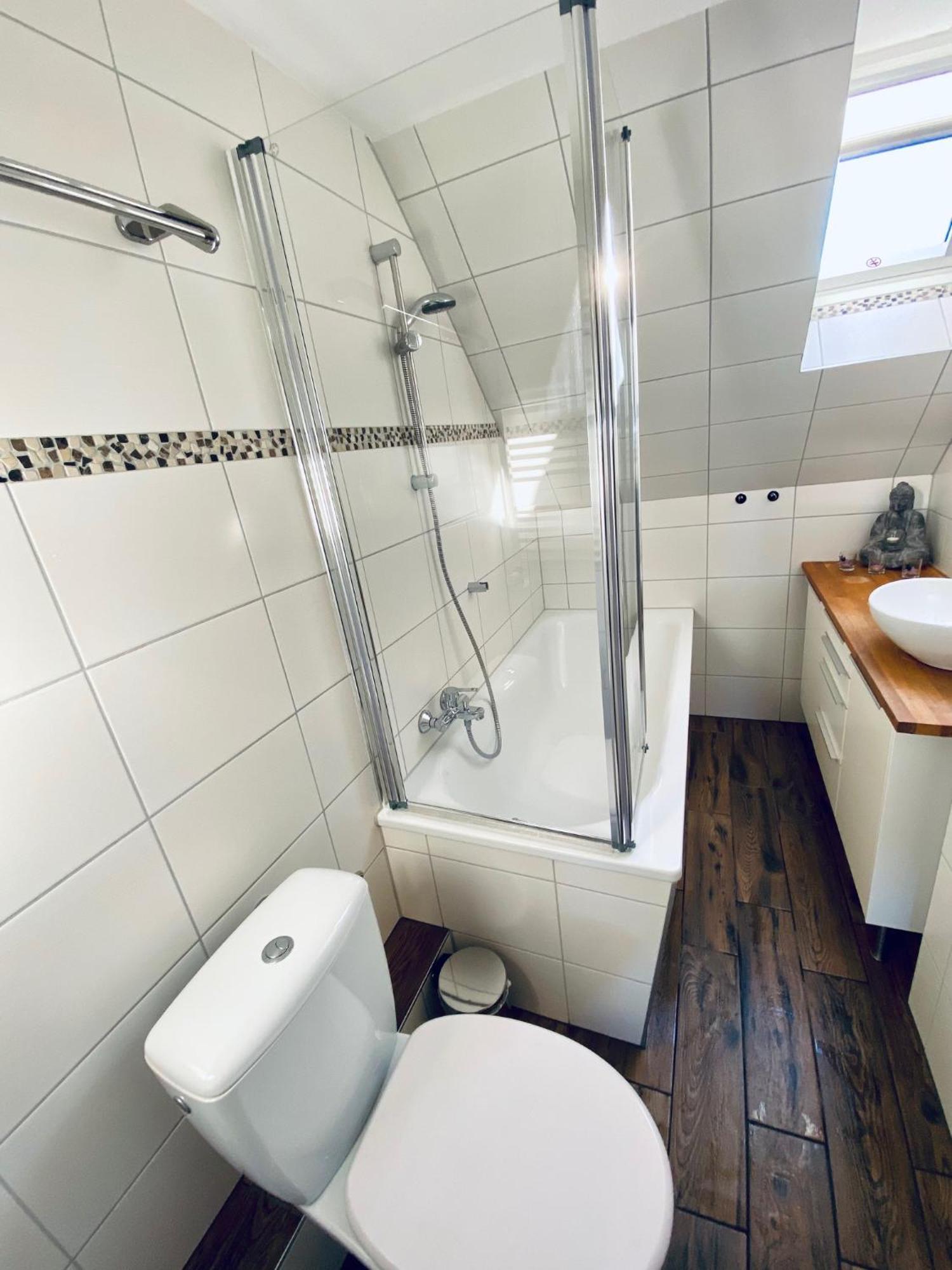 Apartment Schleusentor - Ferienwohnung Maisonette ロストック エクステリア 写真
